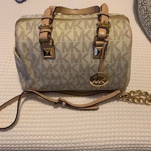Michael Kors Grayson Logo and leather satchel